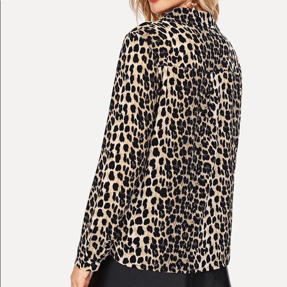 Leopard print button up shirt long sleeve blouse - Picture 3 of 4